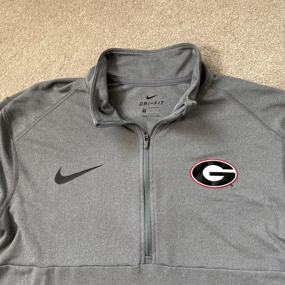 Nike Georgia Bulldogs 1/4 Zip Pullover Shirt Womens Sz M Gray Dri-Fit AR7135-063 - Picture 2 of 9